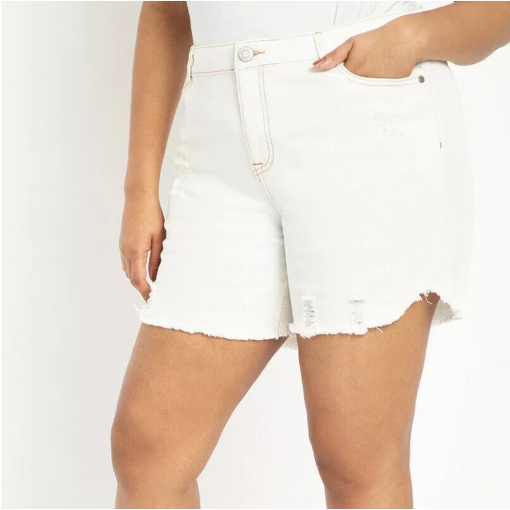 ELOQUII Women’s Distressed White Denim Shorts. Plus Size . Size 14 SKU 027
